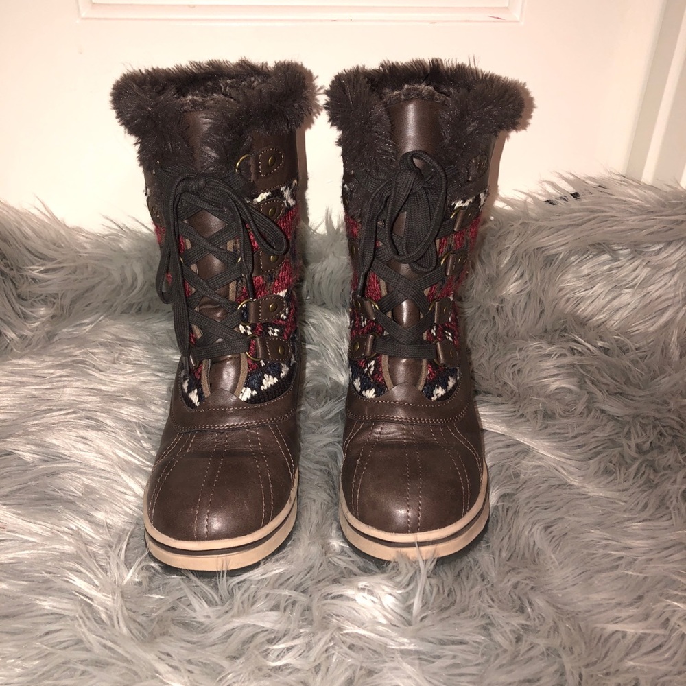 Muk luk snow boots